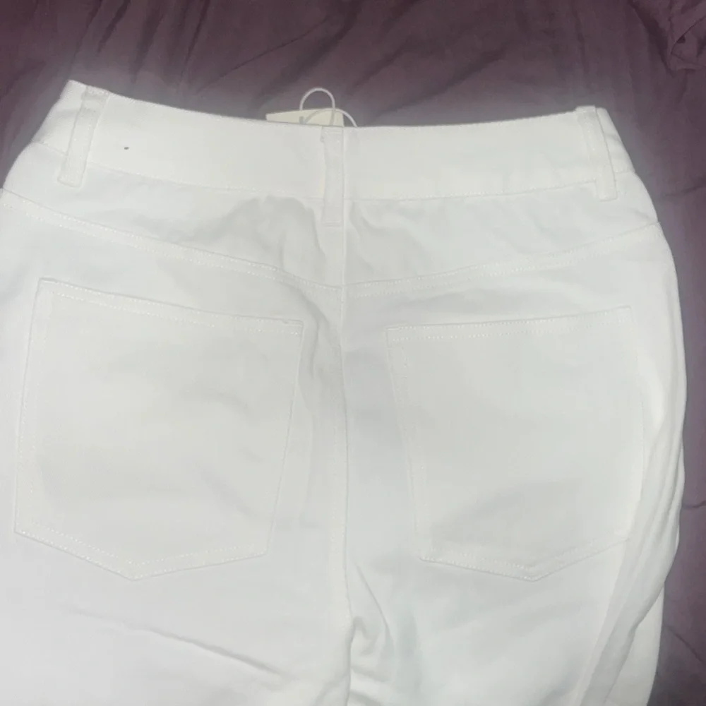Peppermayo Exclusive - Back Again Straight Leg Denim Jeans - White - Picture 7 of 10